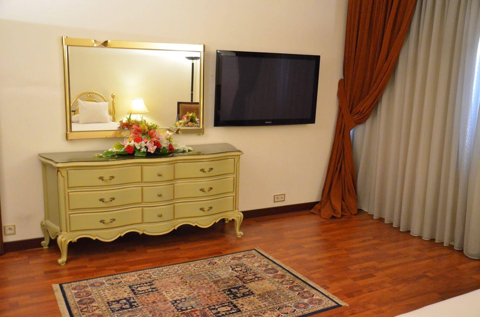 Saladin Hotel
