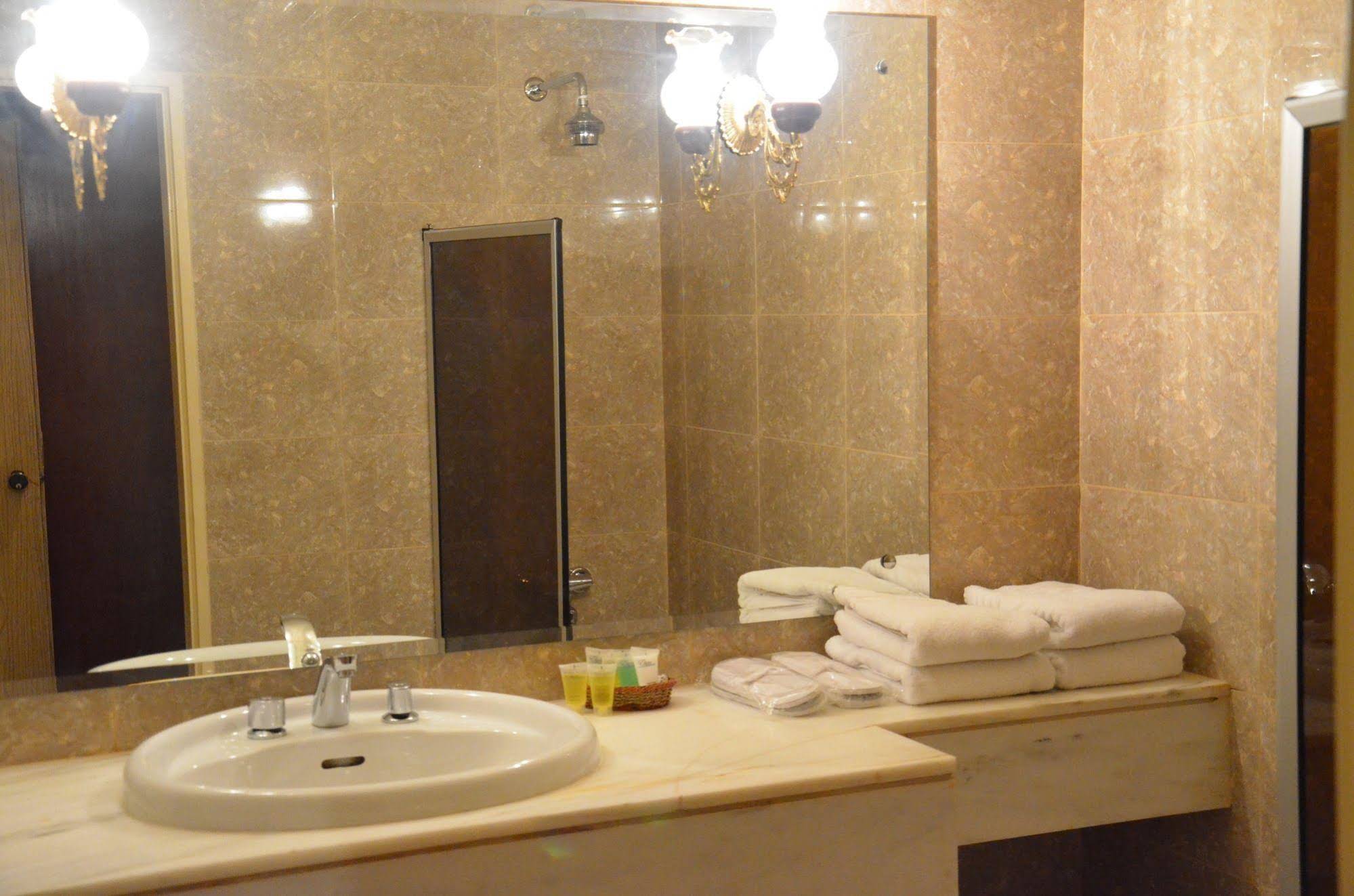 Saladin Hotel