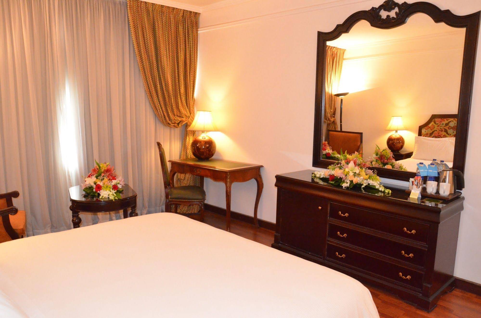 Saladin Hotel