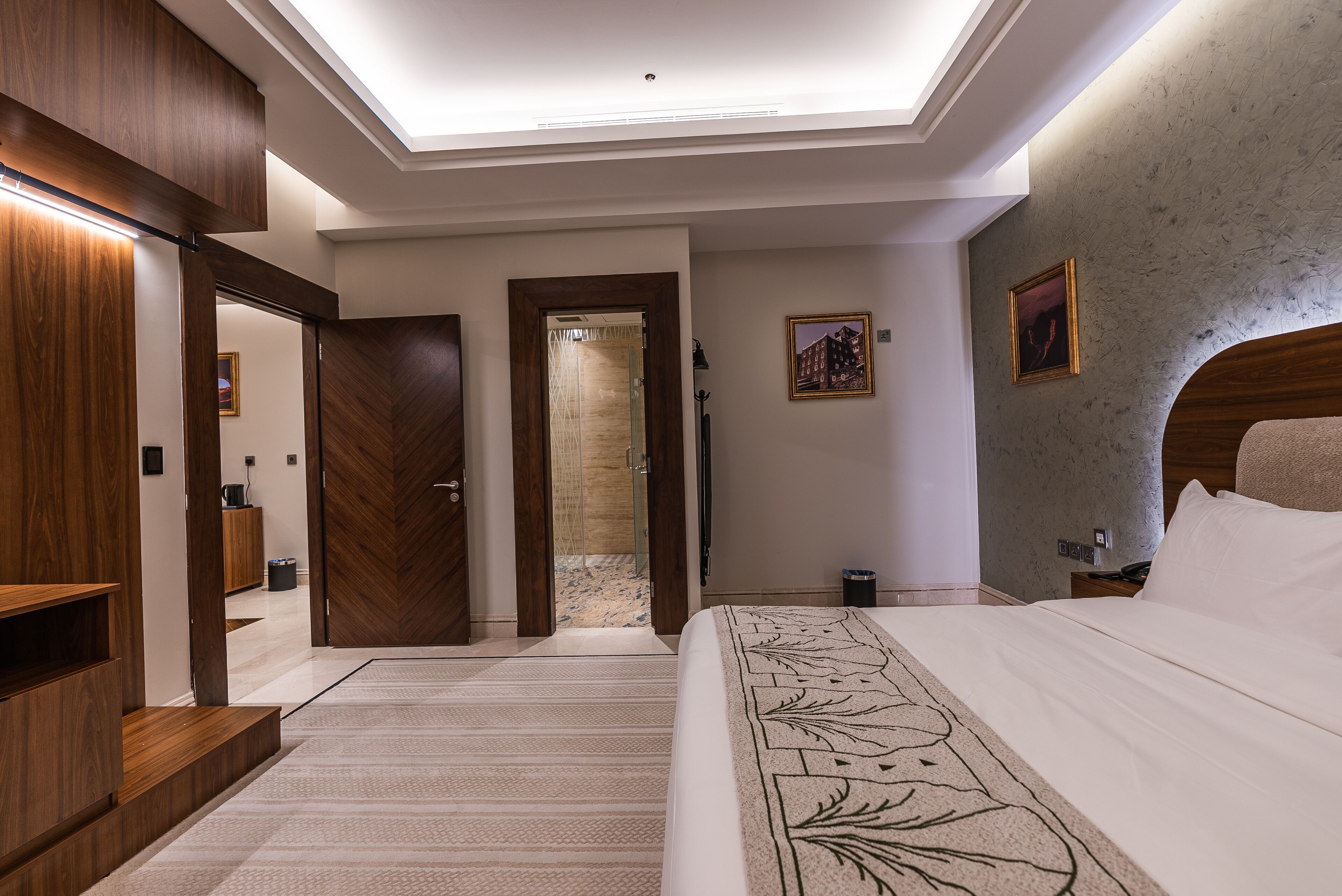 Tura Hotel