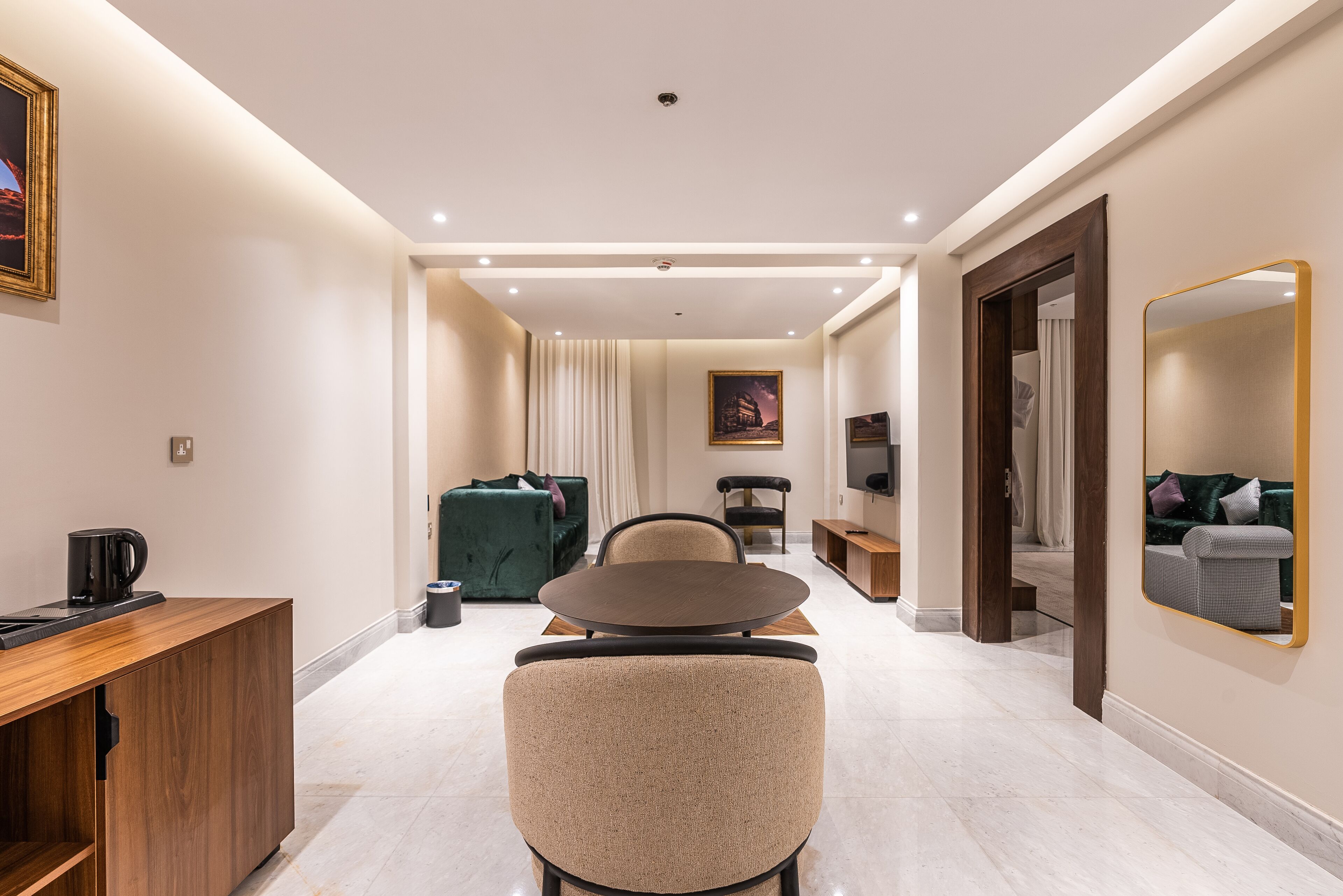 Tura Hotel
