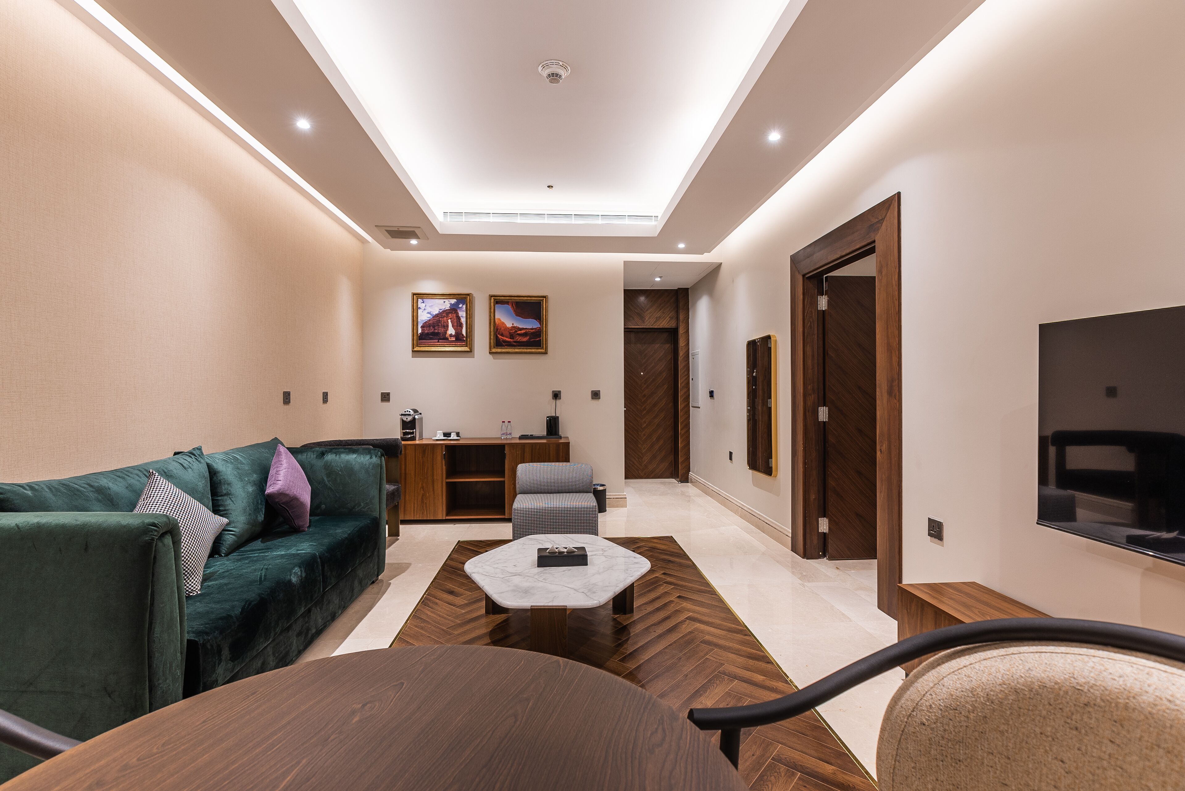 Tura Hotel