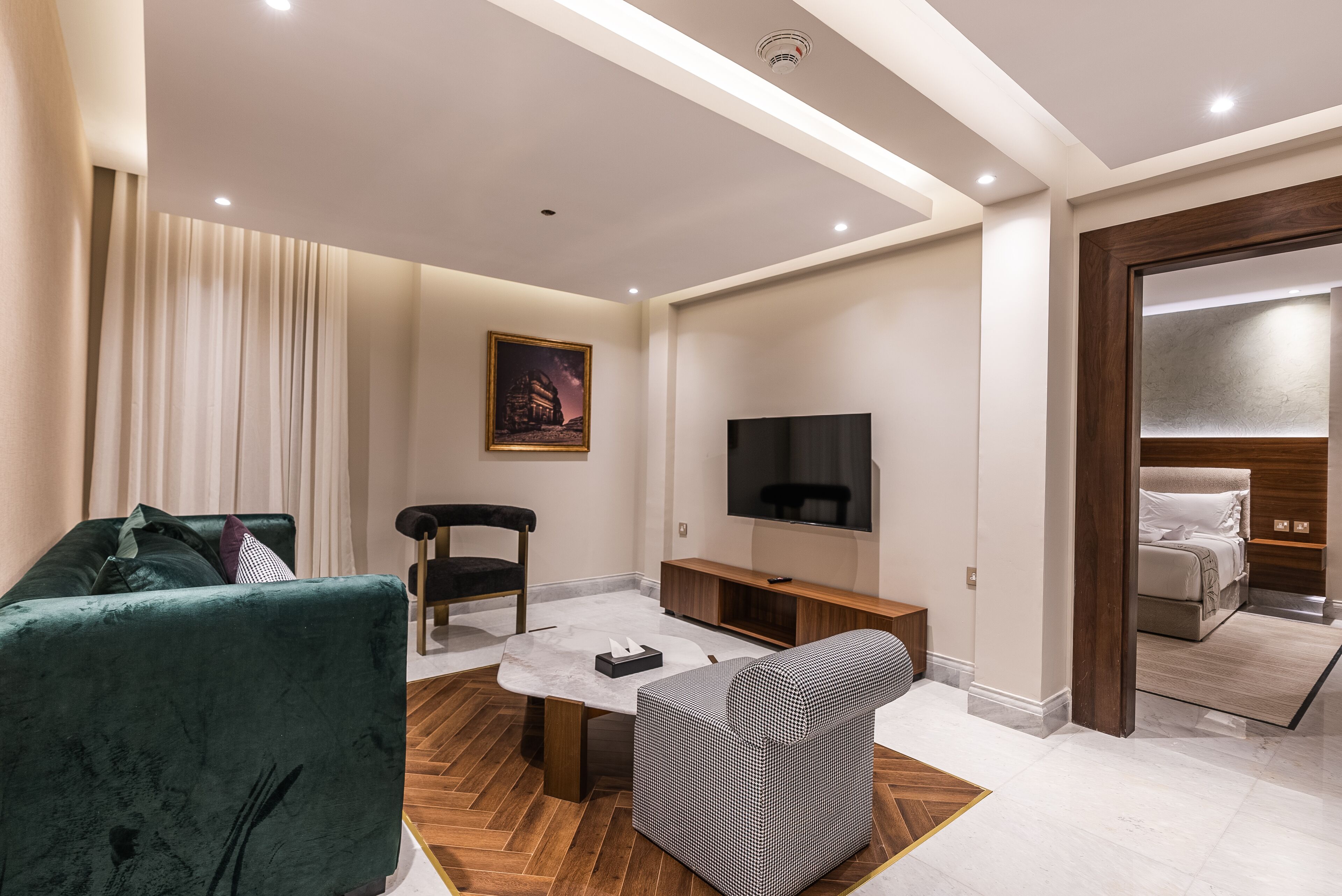 Tura Hotel