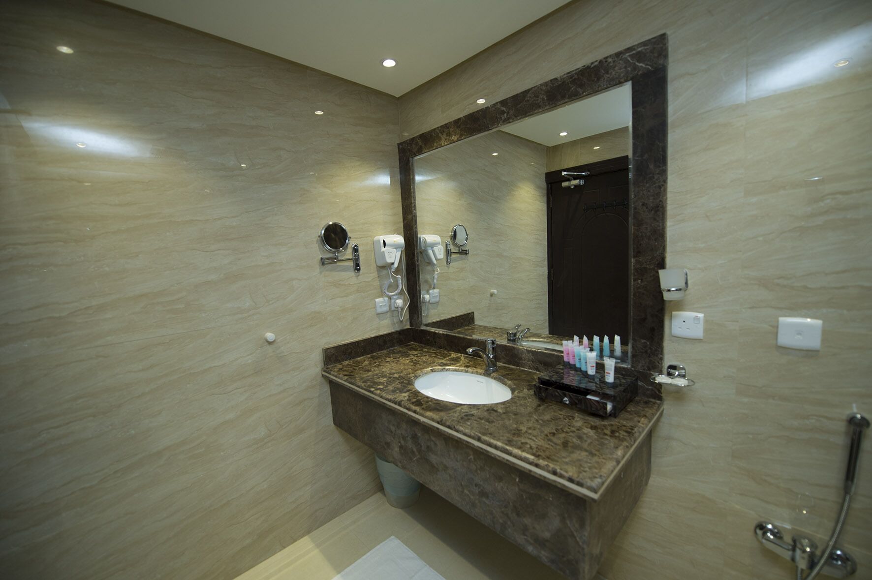 Rest Night Hotel Apartments