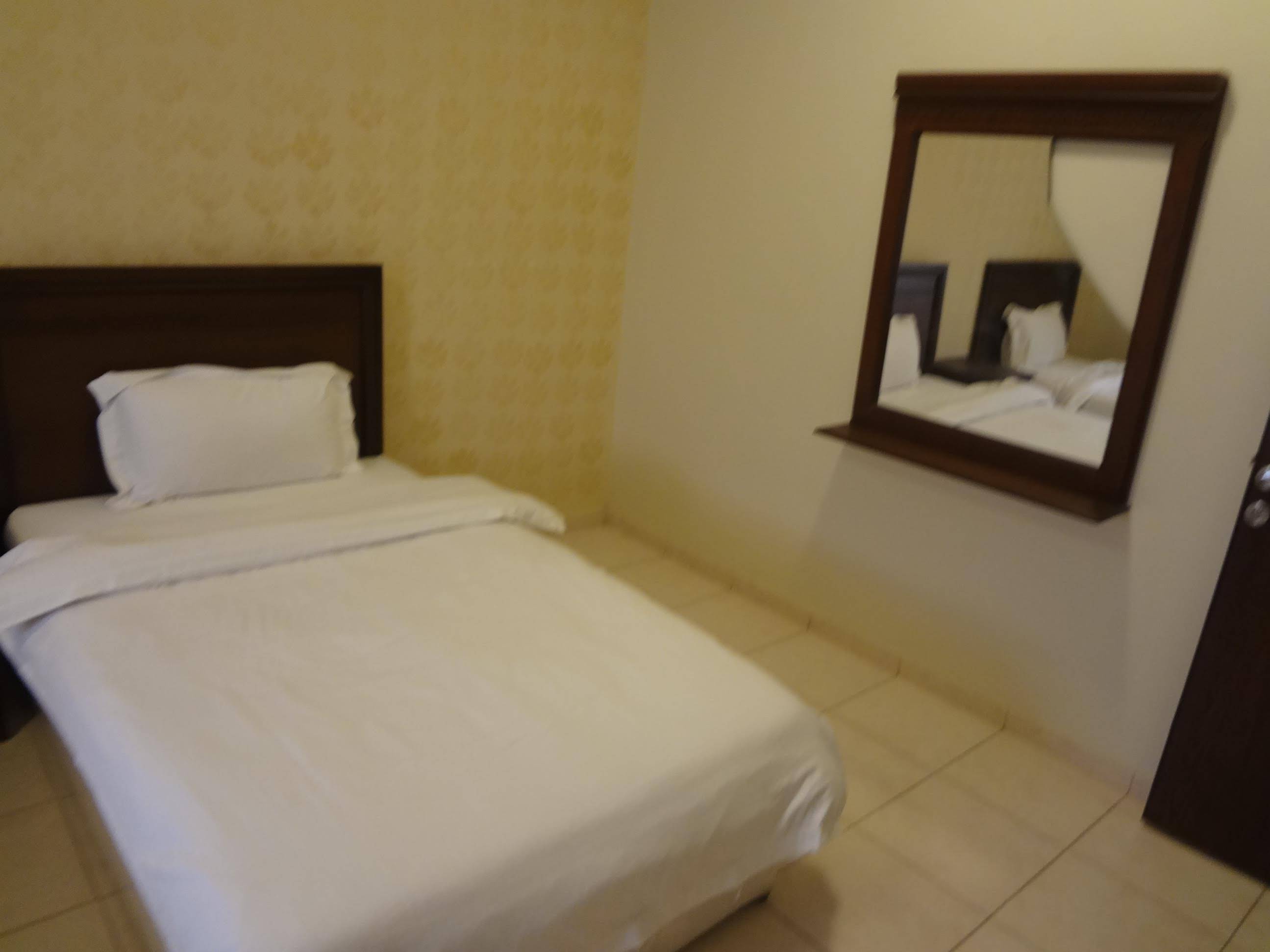 Al Berwaz Hotel Suites