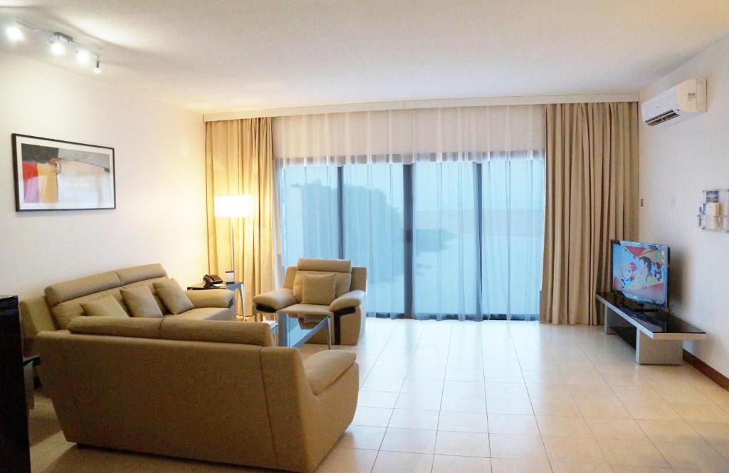 Golden Tulip Dana Bay Hotel