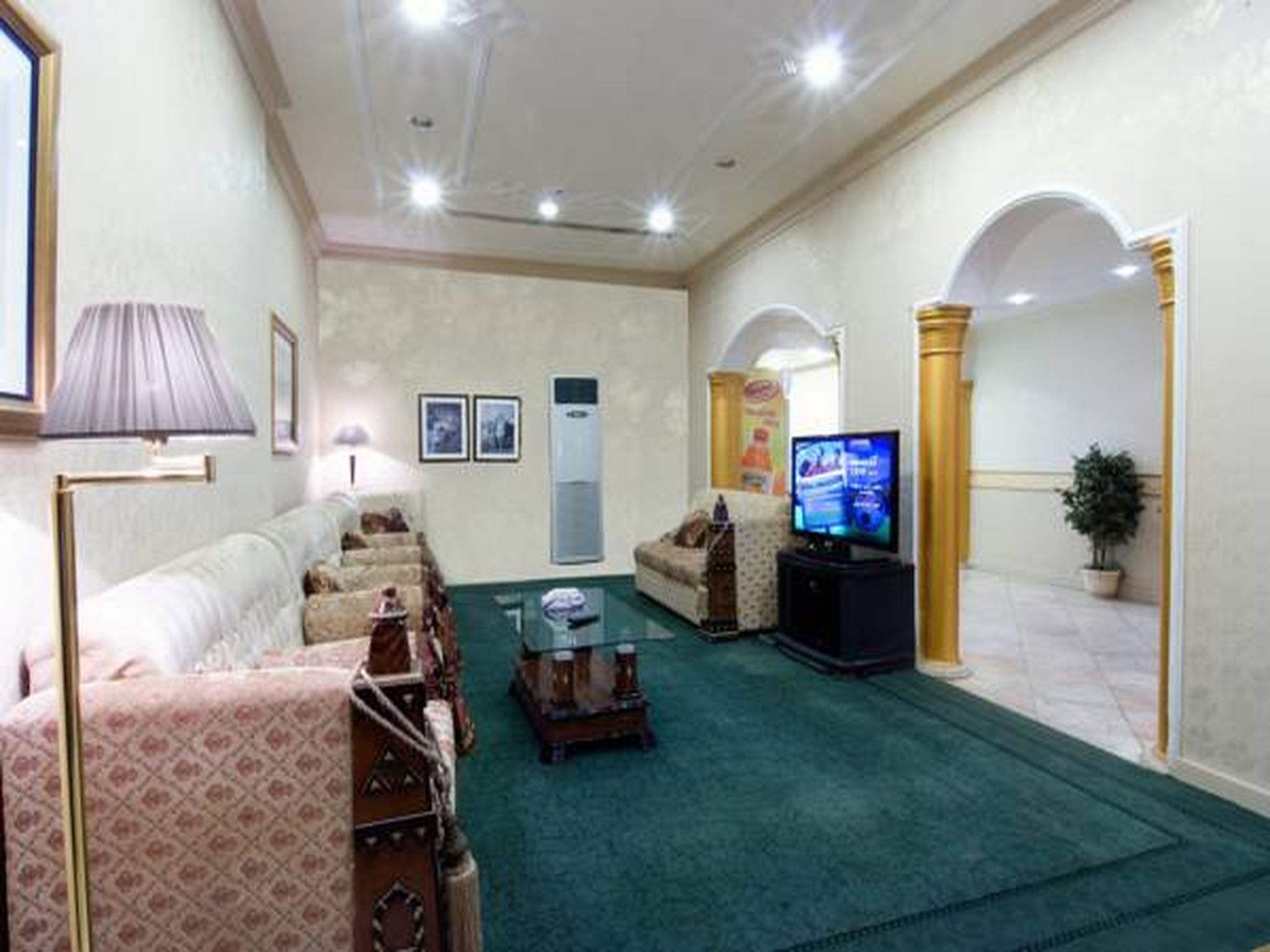 Hams Suites 2