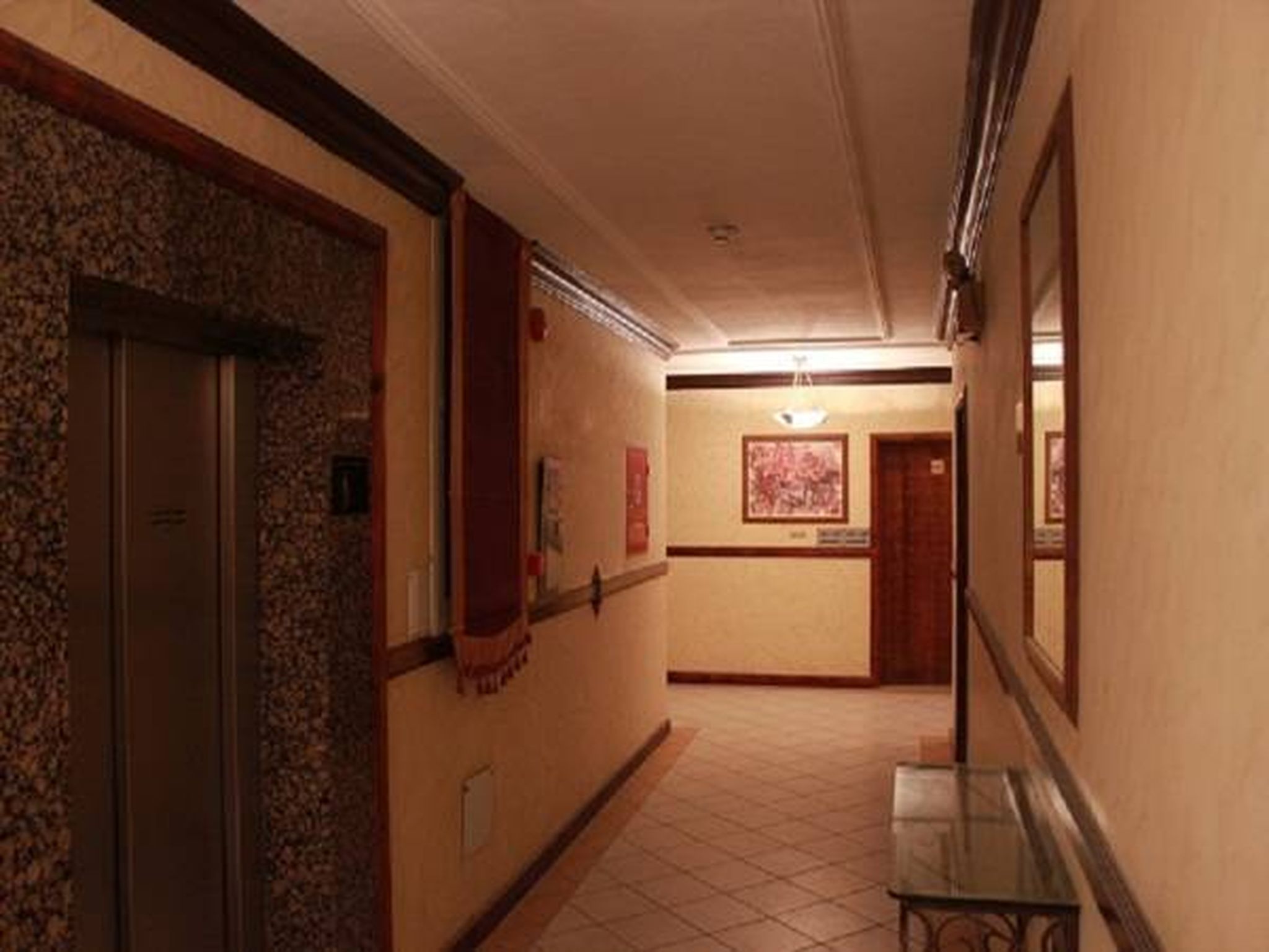 Hams Suites 2