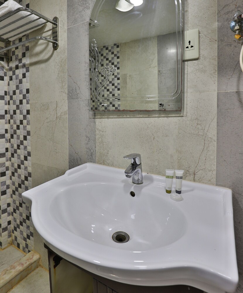 Khobar Palace Modern Hotel