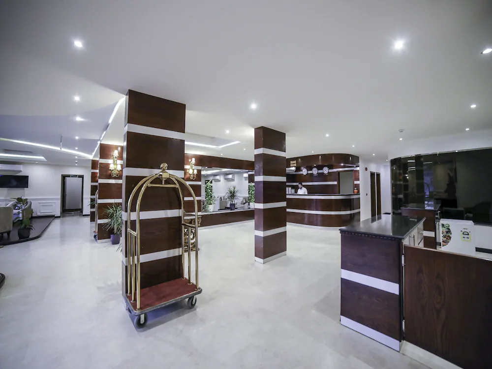 Night Inn Hotel by OYO Rooms