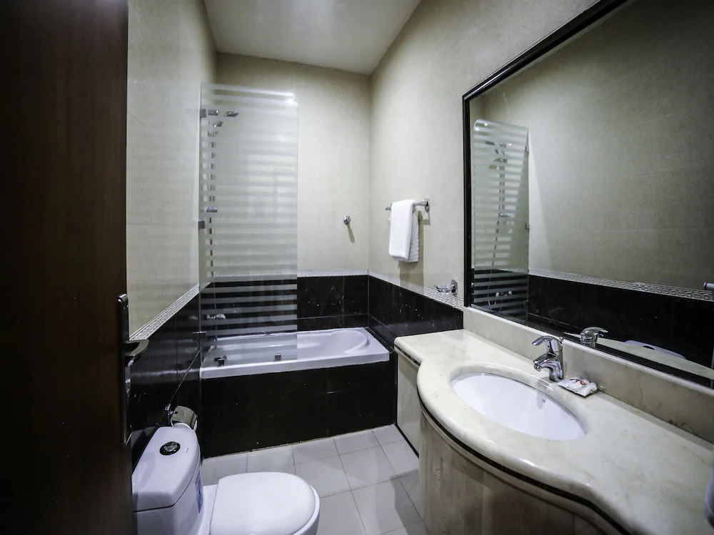 Night Inn Hotel by OYO Rooms