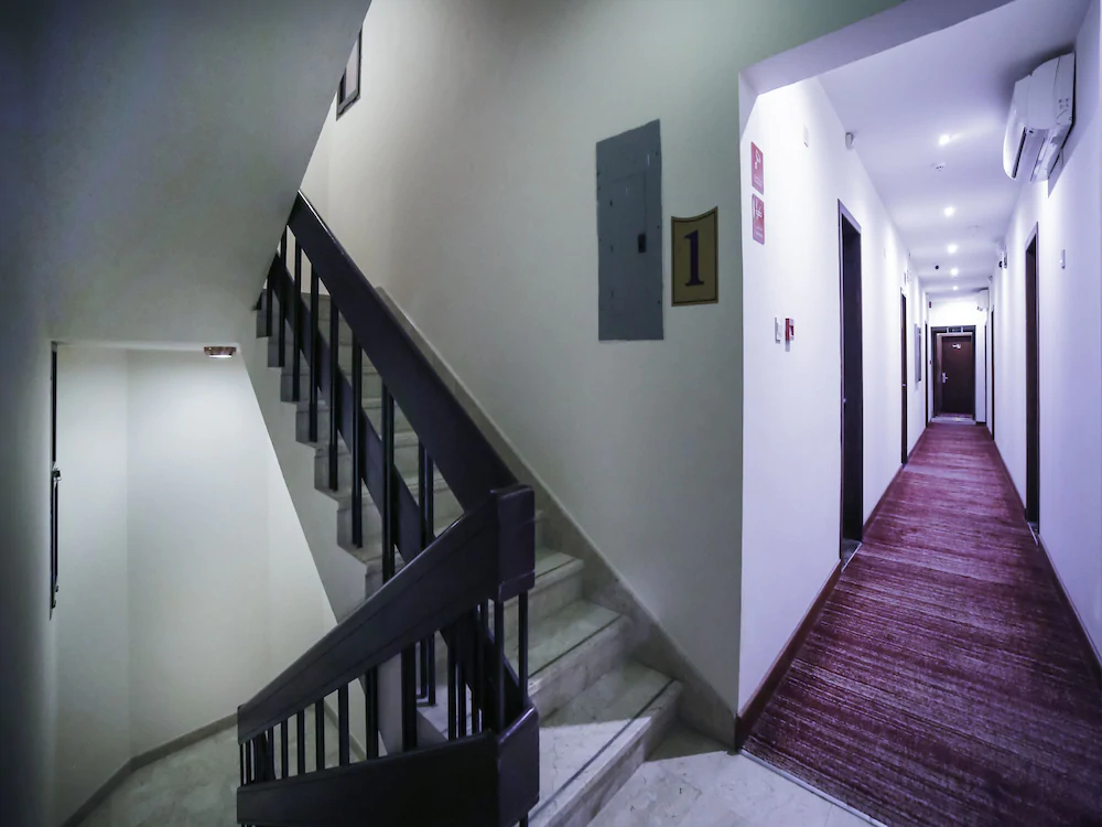 Night Inn Hotel by OYO Rooms
