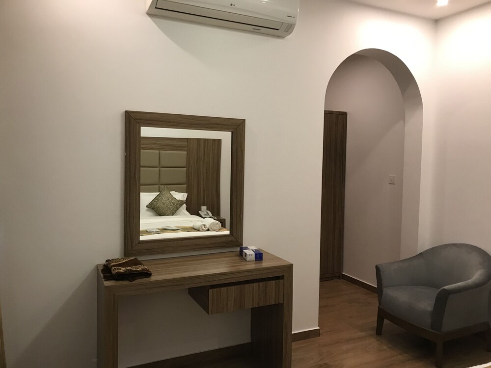 OYO 409 Enjaz Inn