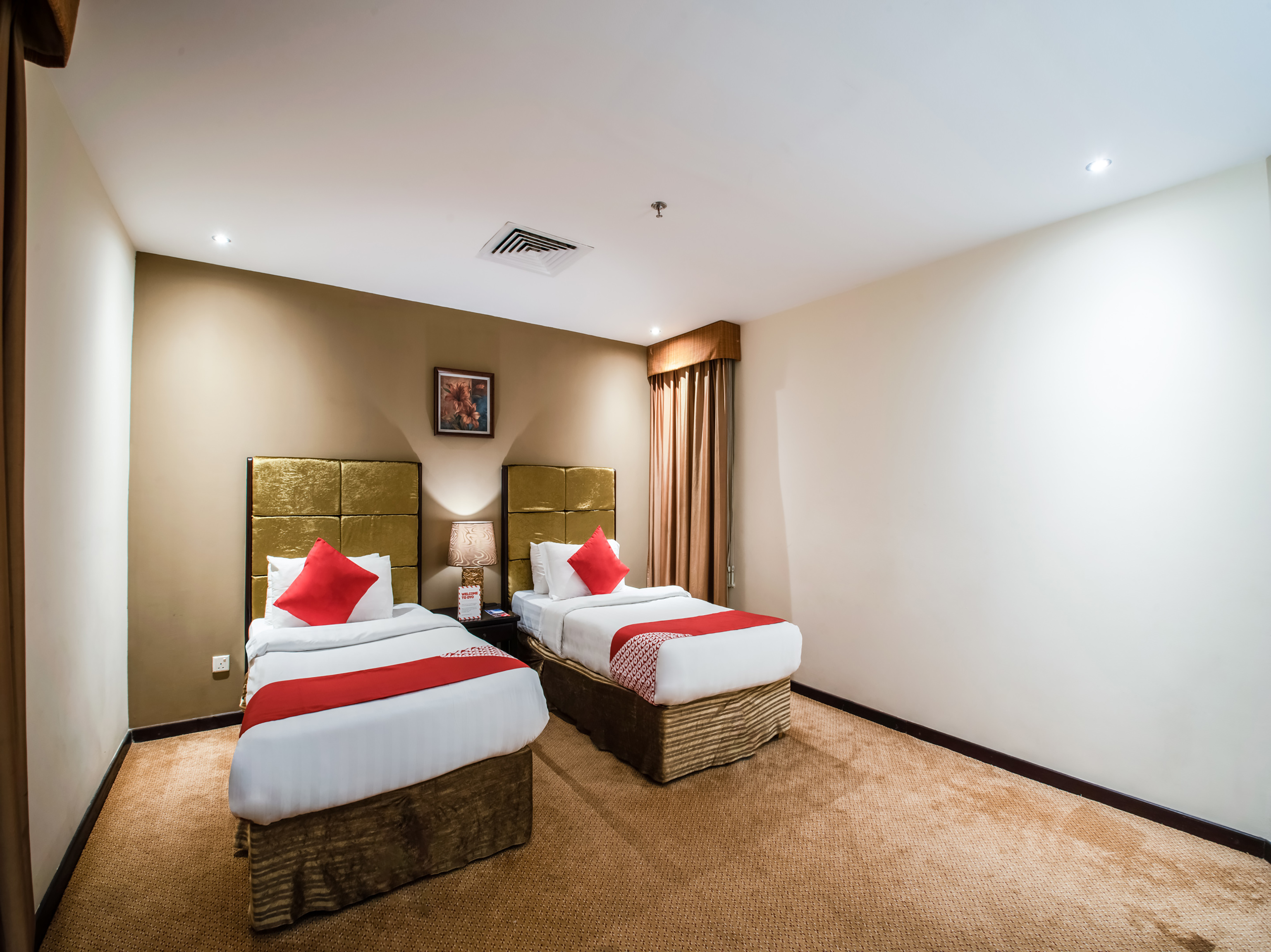 Romooz Inn Hotel Suites