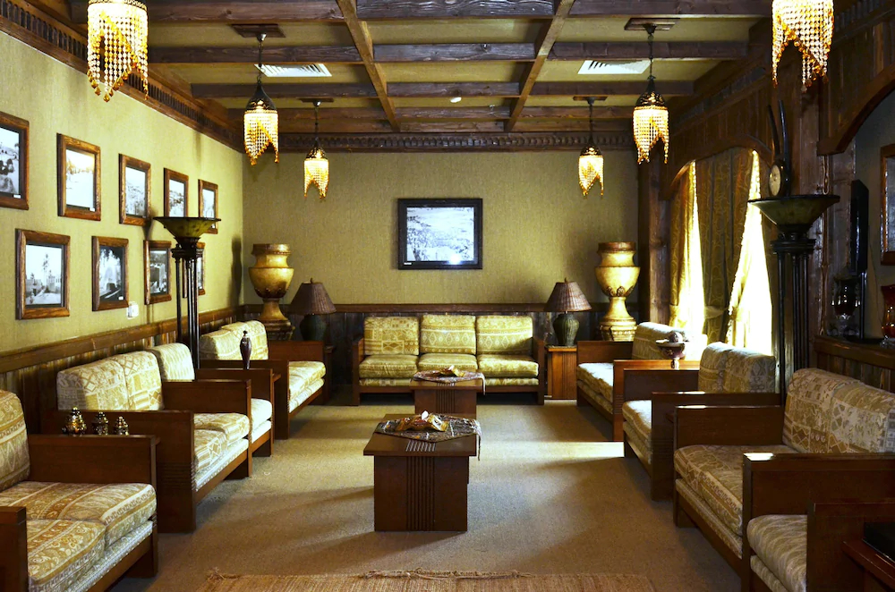 Karan Sharq for Hotel Apartment