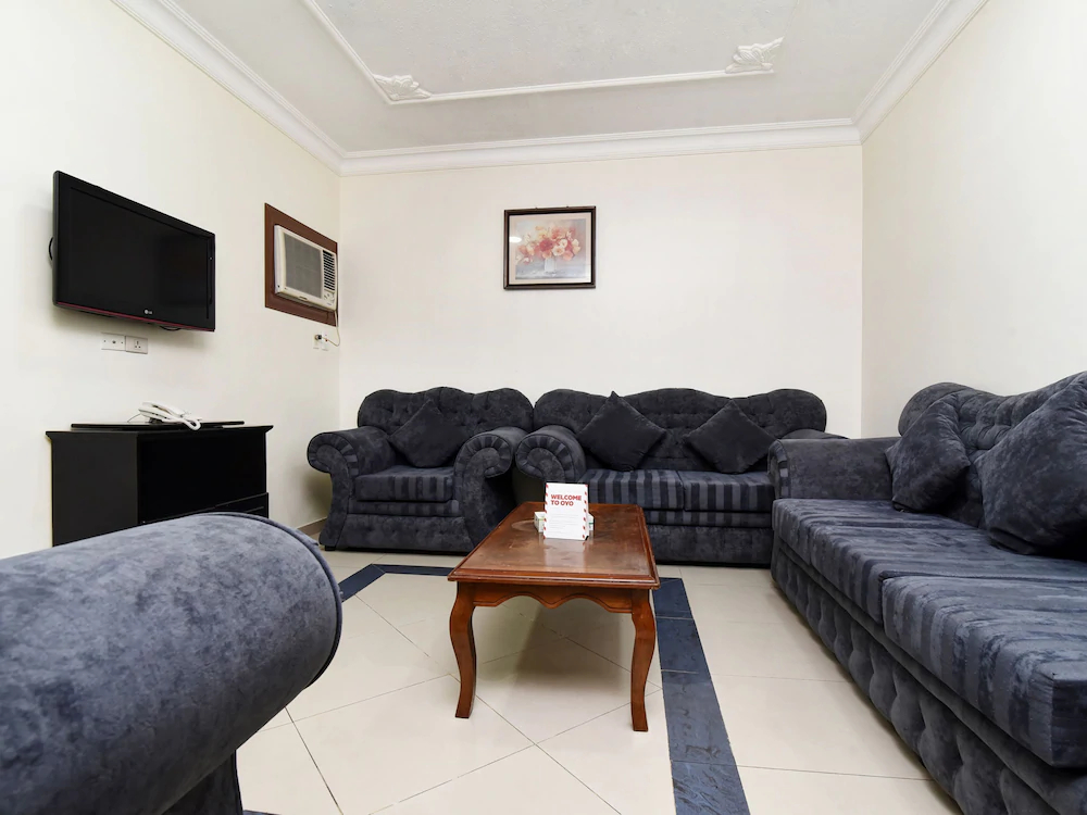 Season Hotel by OYO Rooms