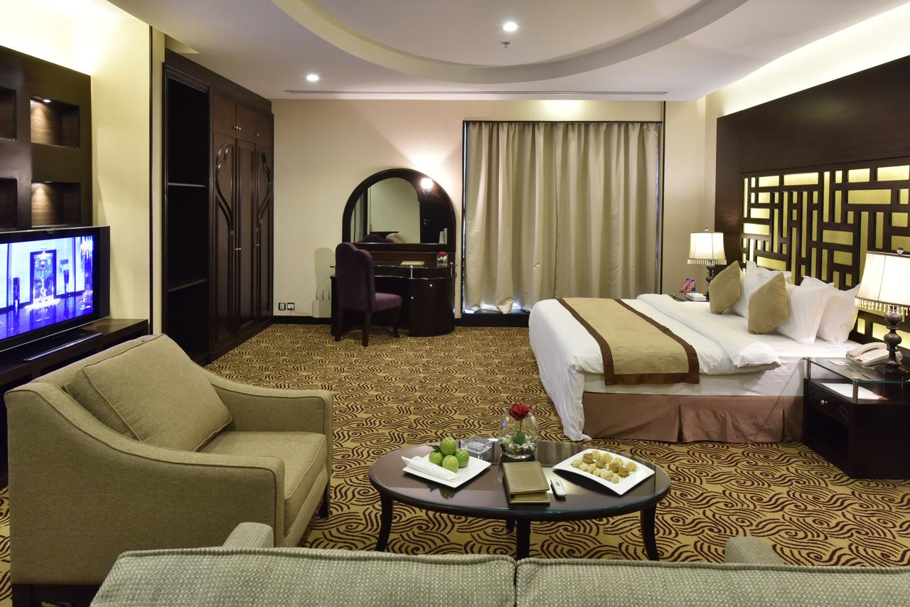 Awaliv International Hotel