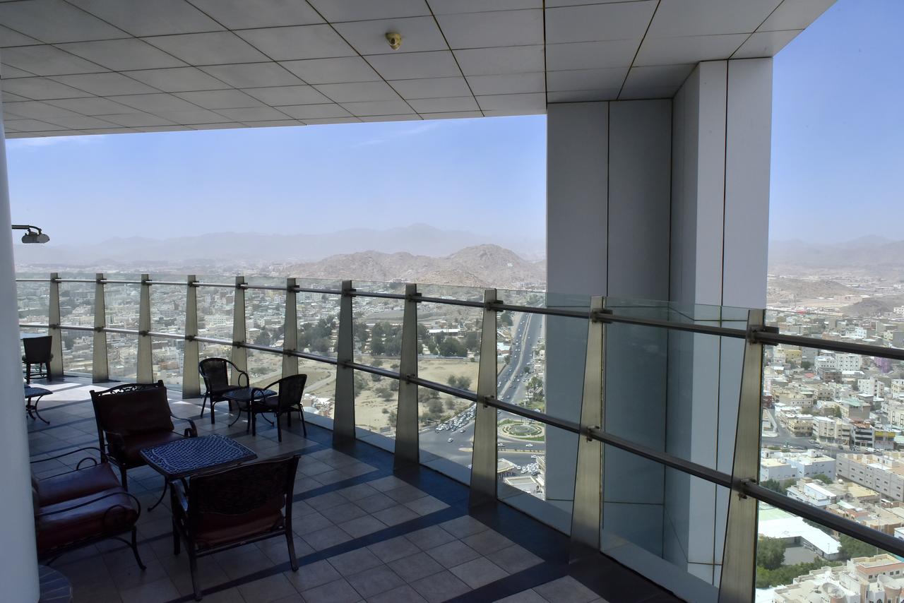 Awaliv International Hotel