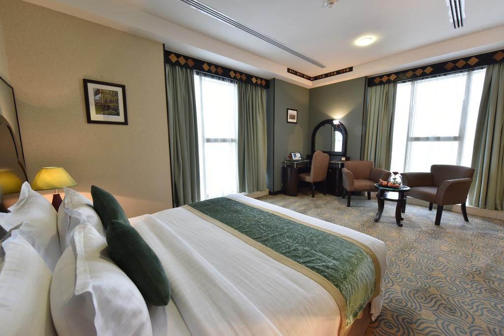 Awaliv International Hotel