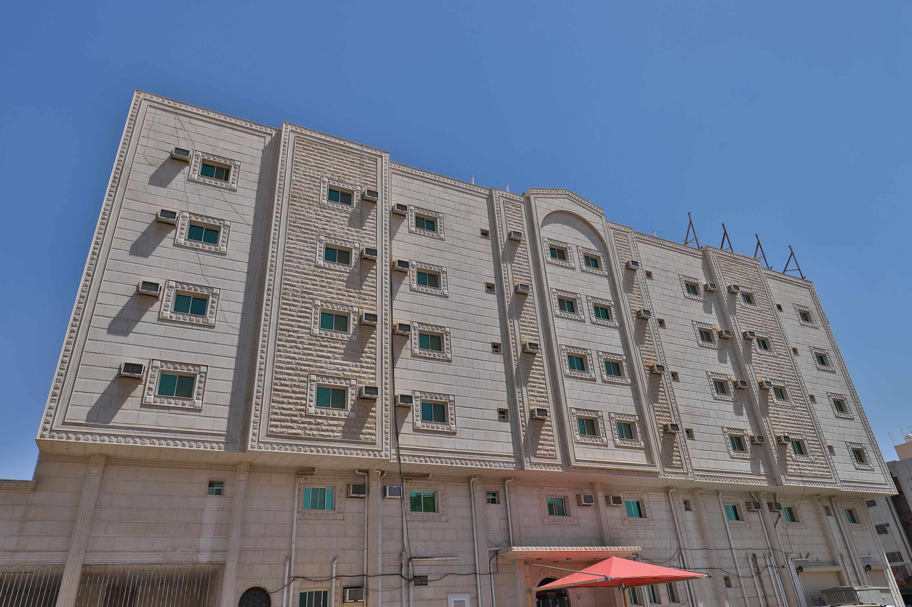 OYO 233 Hayat Al Salam Hotel Apartment