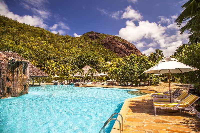 Le Domaine de La Réserve Hotel