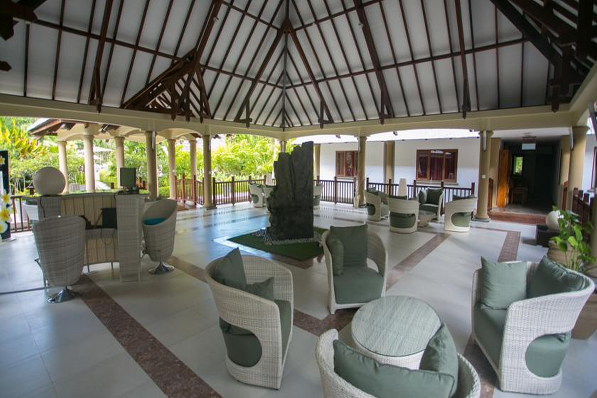 Le Domaine de La Réserve Hotel