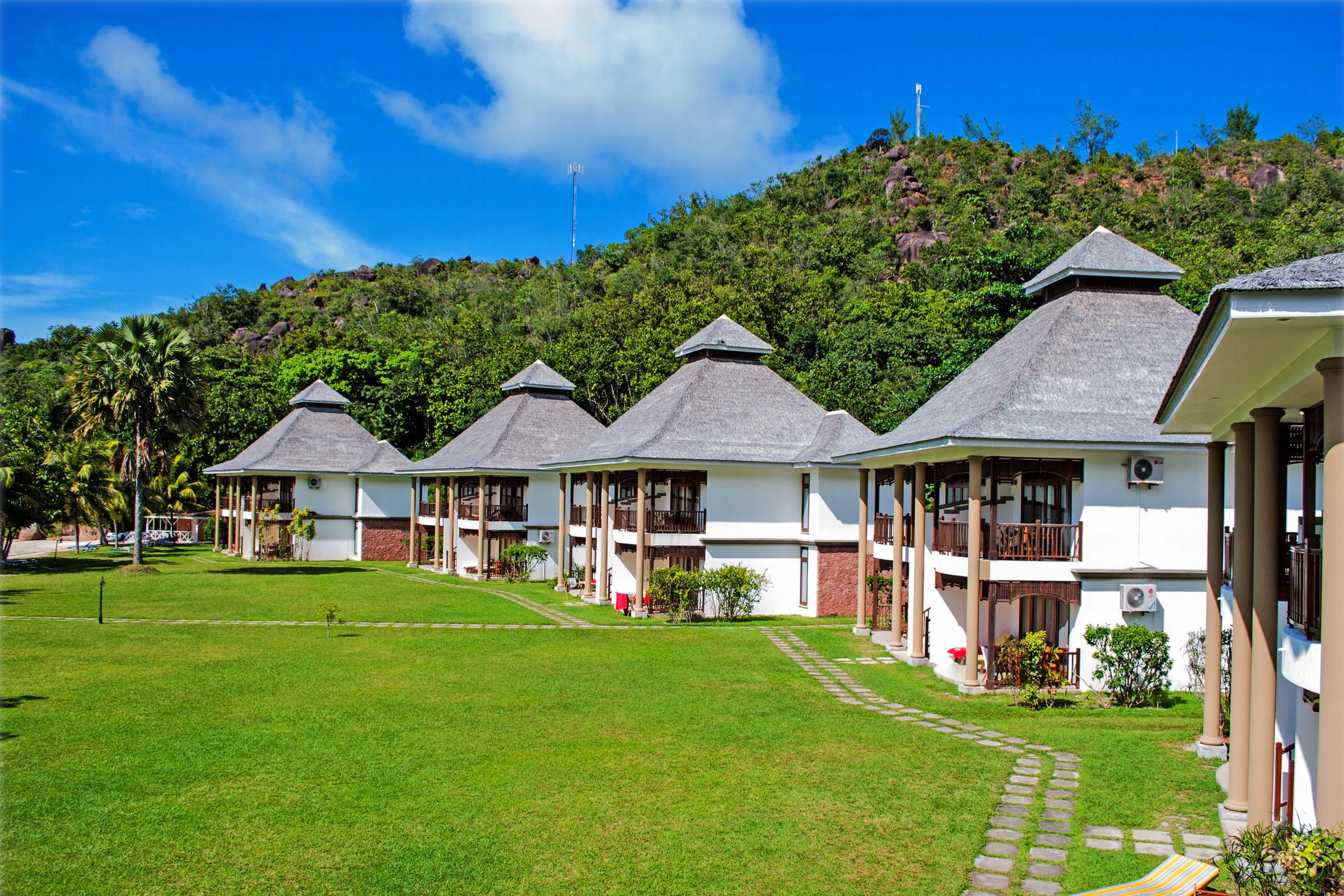 Le Domaine de La Réserve Hotel