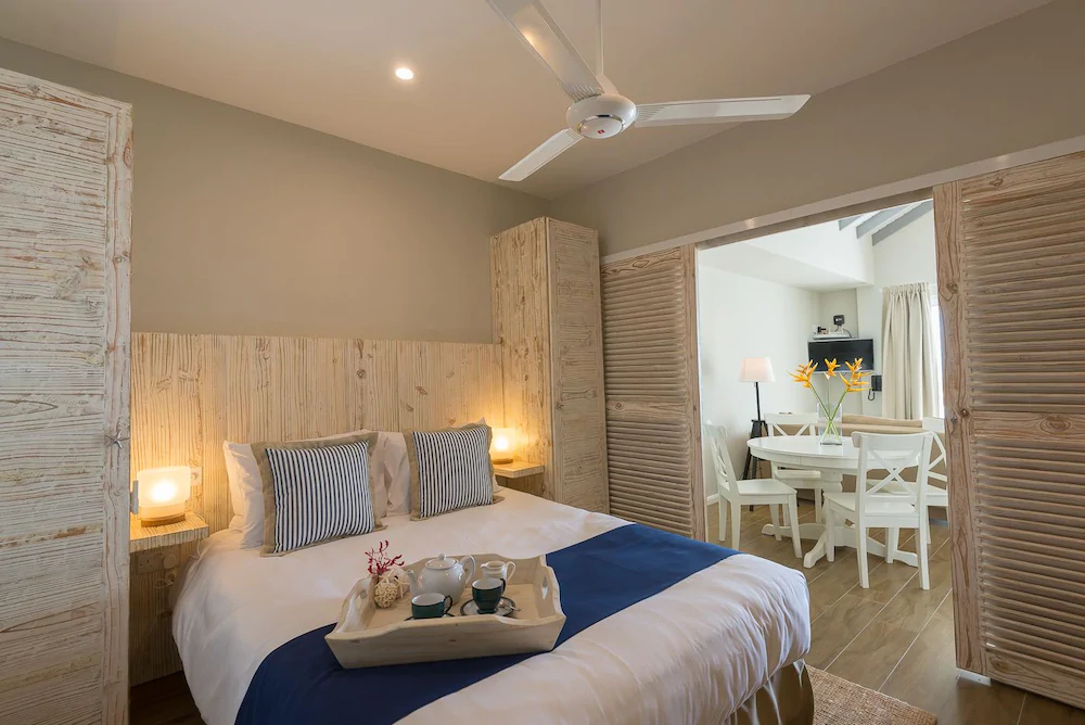 Le Nautique Luxury Beachfront Apartments - Mahe