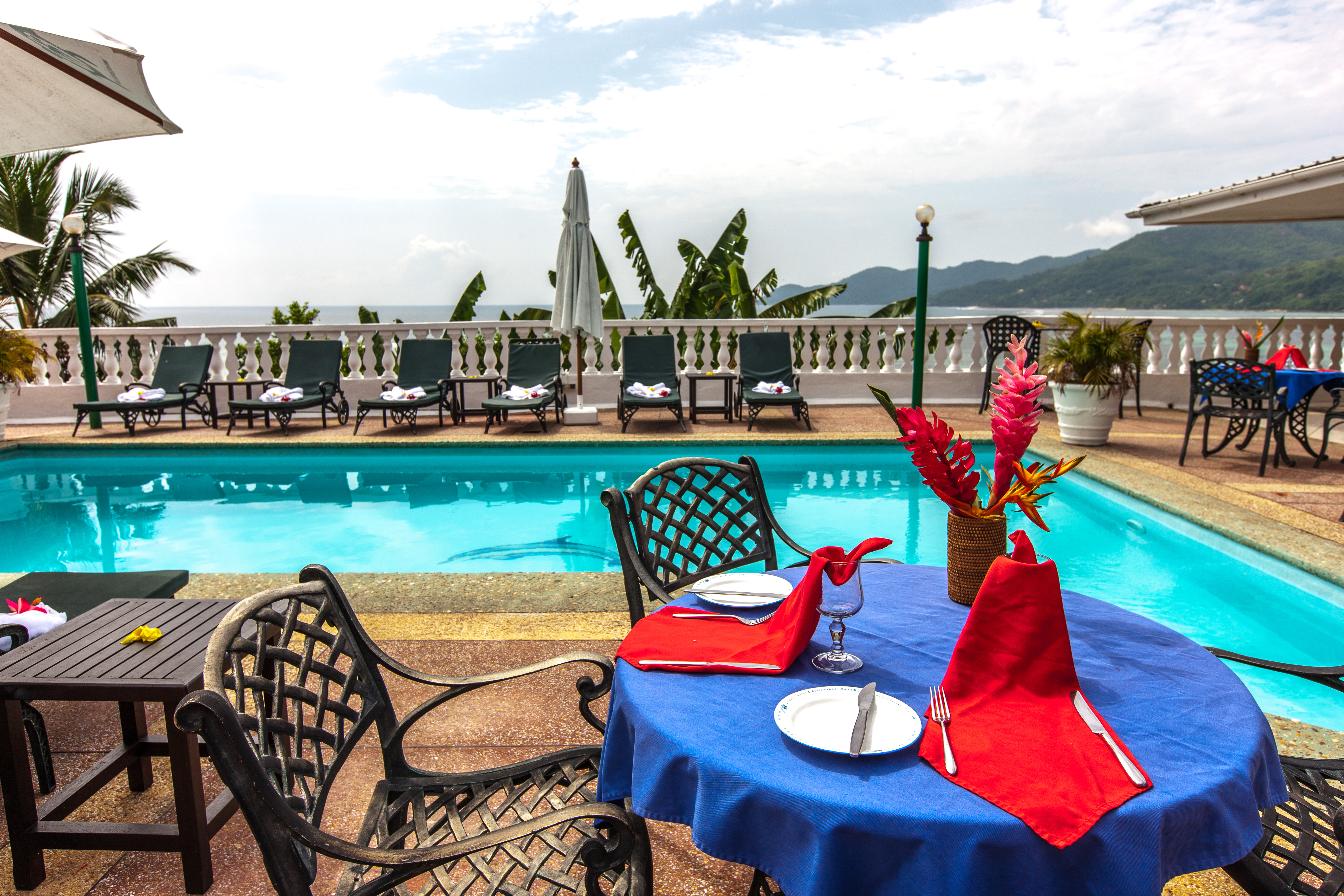 Le Relax Hotels & Restaurant