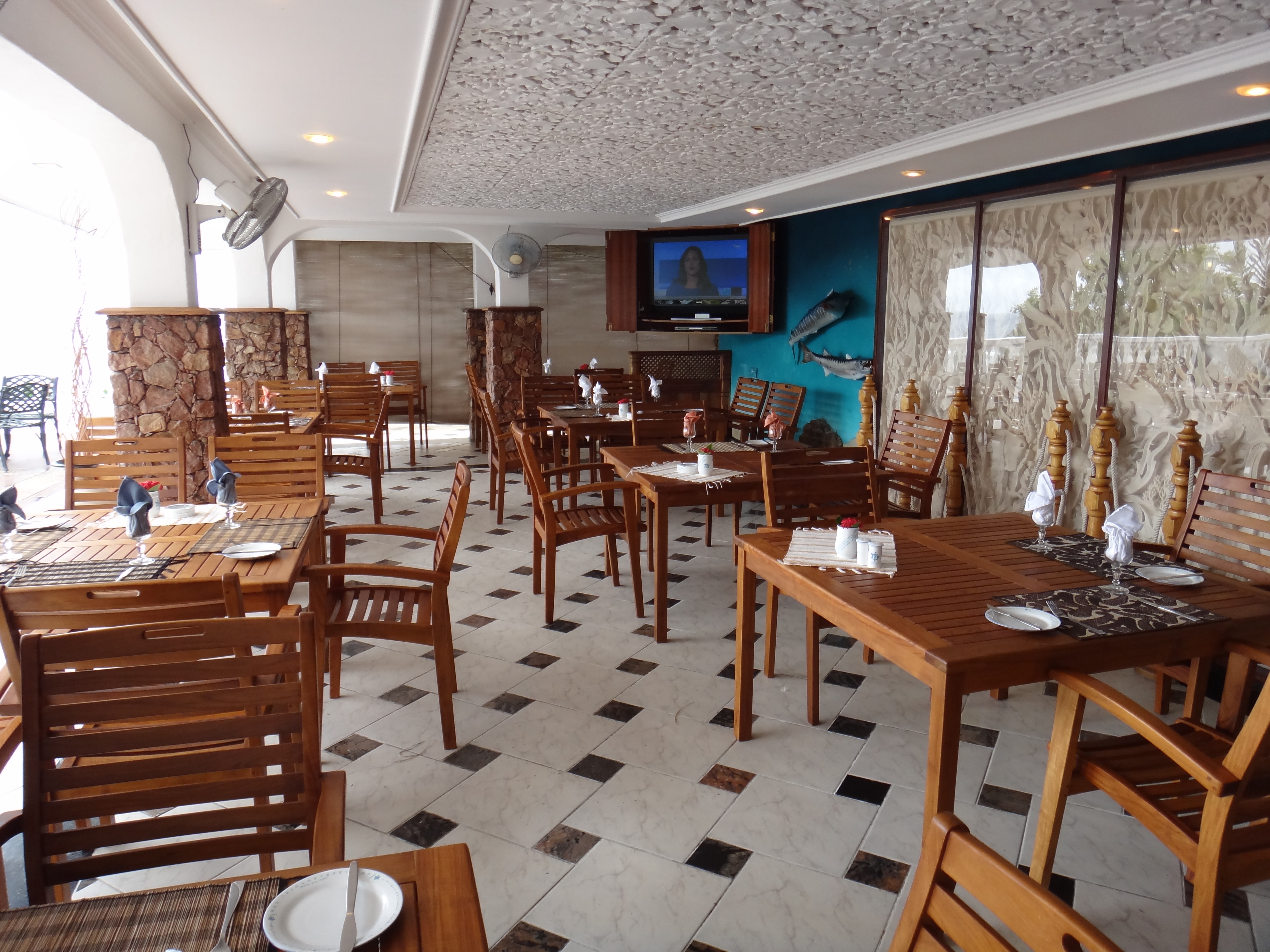 Le Relax Hotels & Restaurant