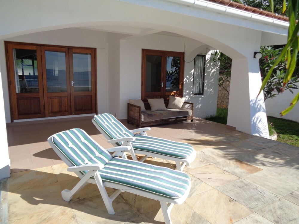 Ocean & Beach View Villa