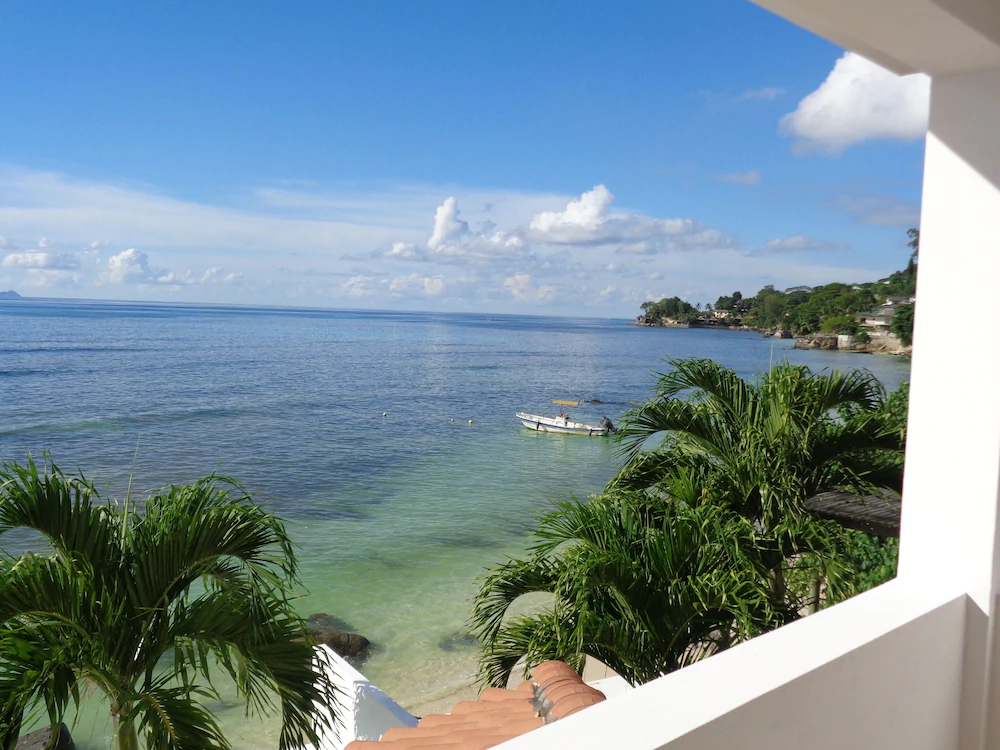 Ocean & Beach View Villa