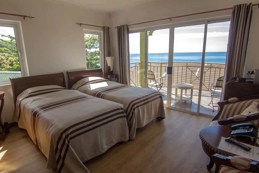 Treasure Cove Hotel & Restaurant