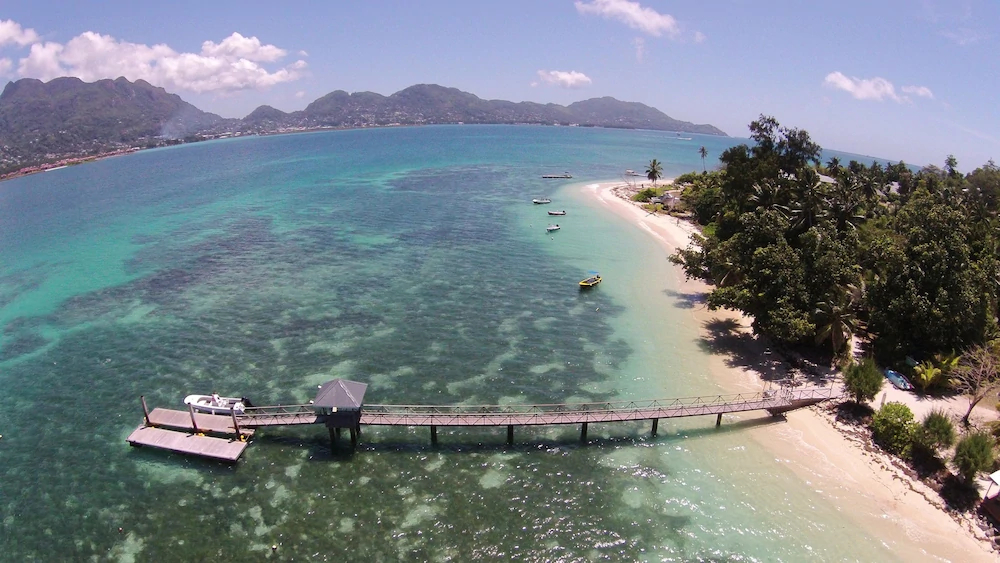 L'Habitation Cerf Island