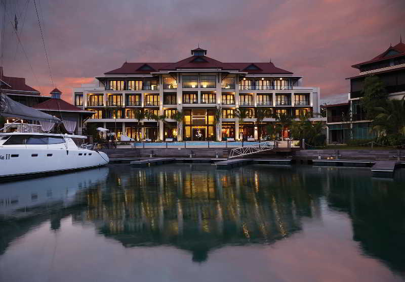 Eden Bleu Hotel