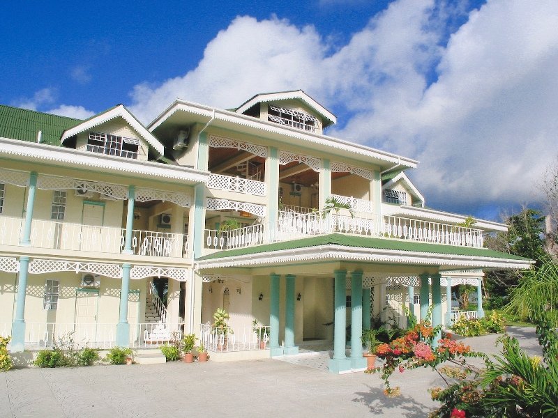 Palm Beach Hotel