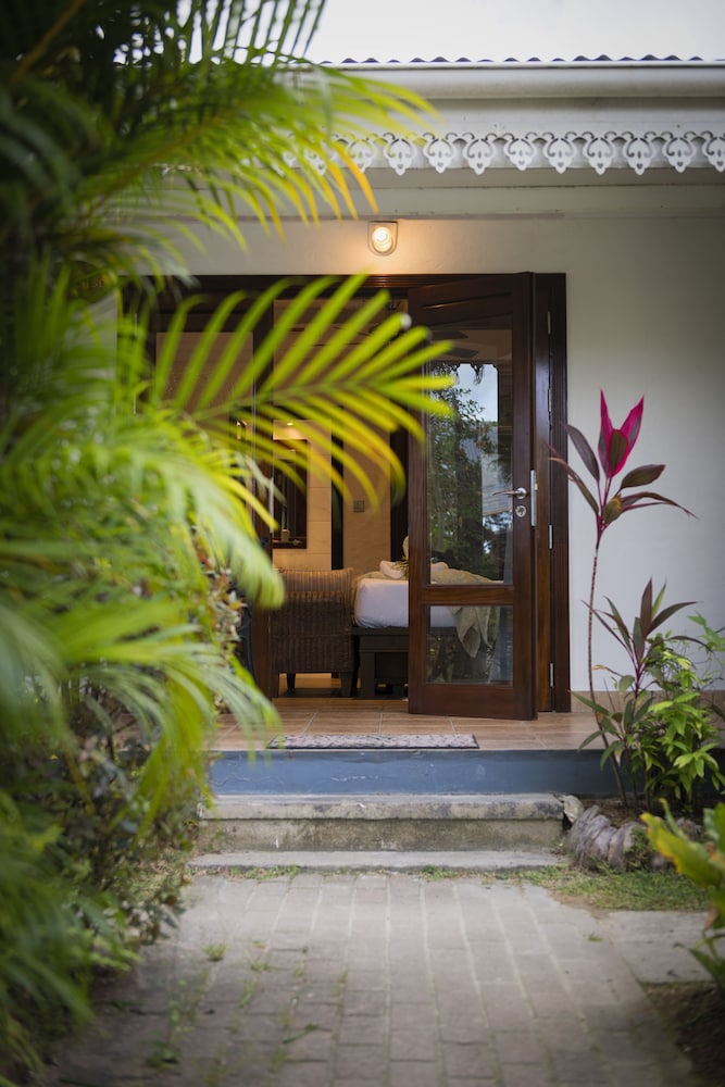 Auberge Chez Plume
