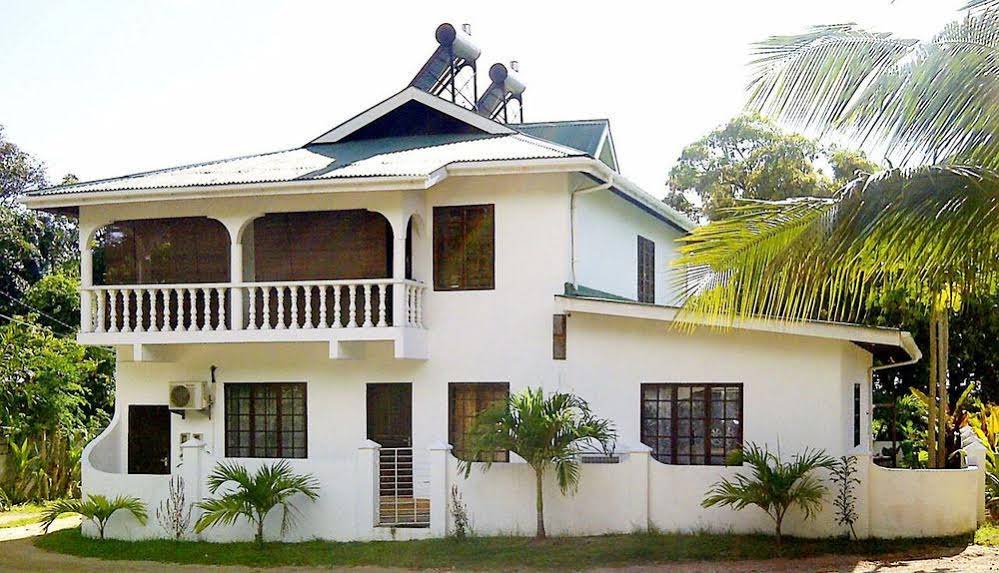 Castaway Fishing Lodge