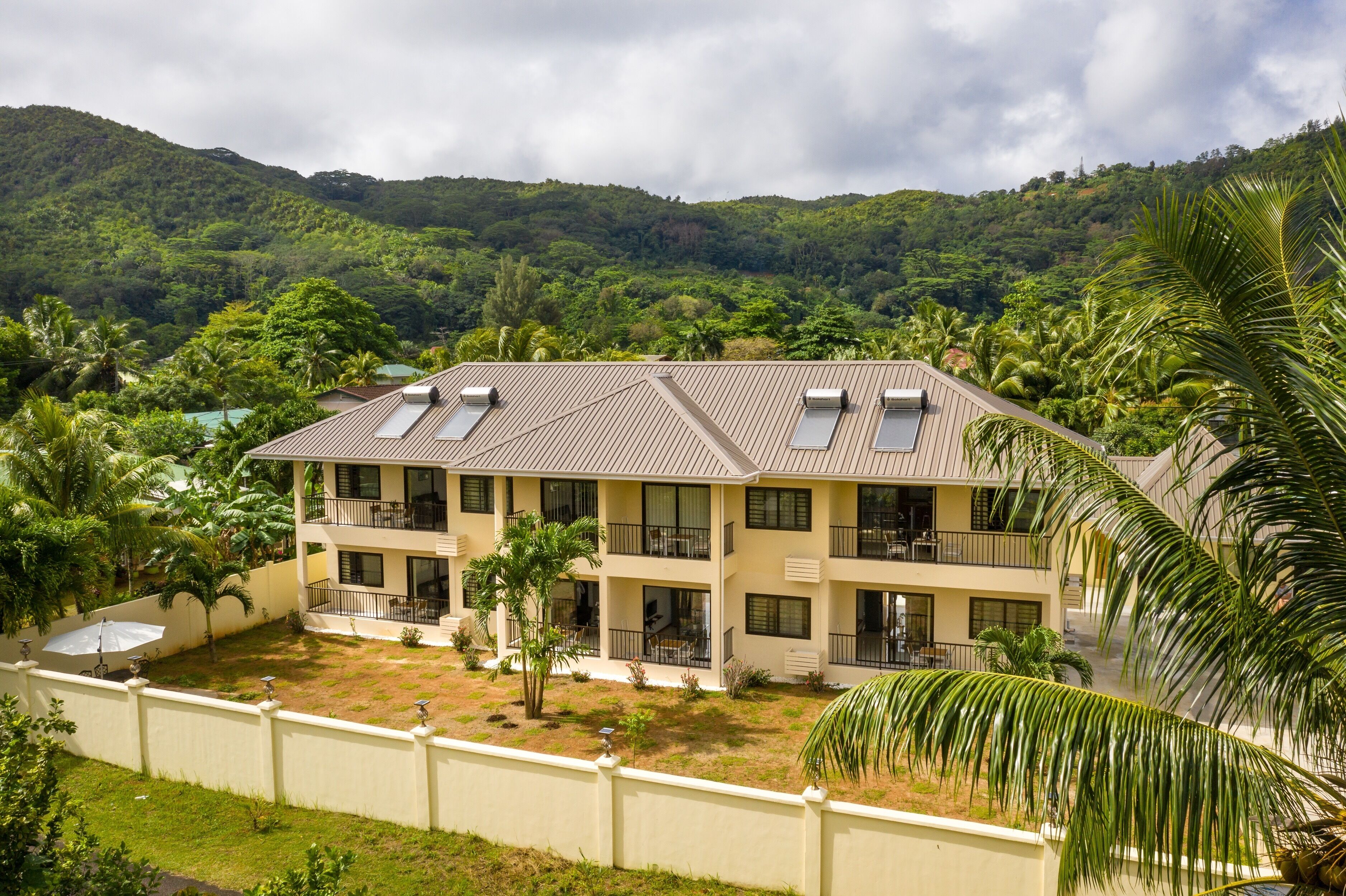 Creole Breeze Self Catering Apartments