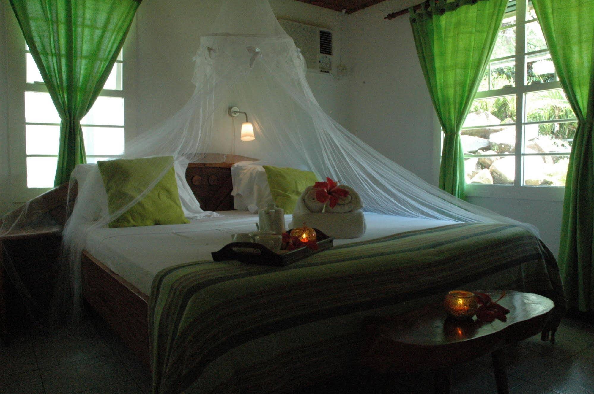 Kokogrove Chalets