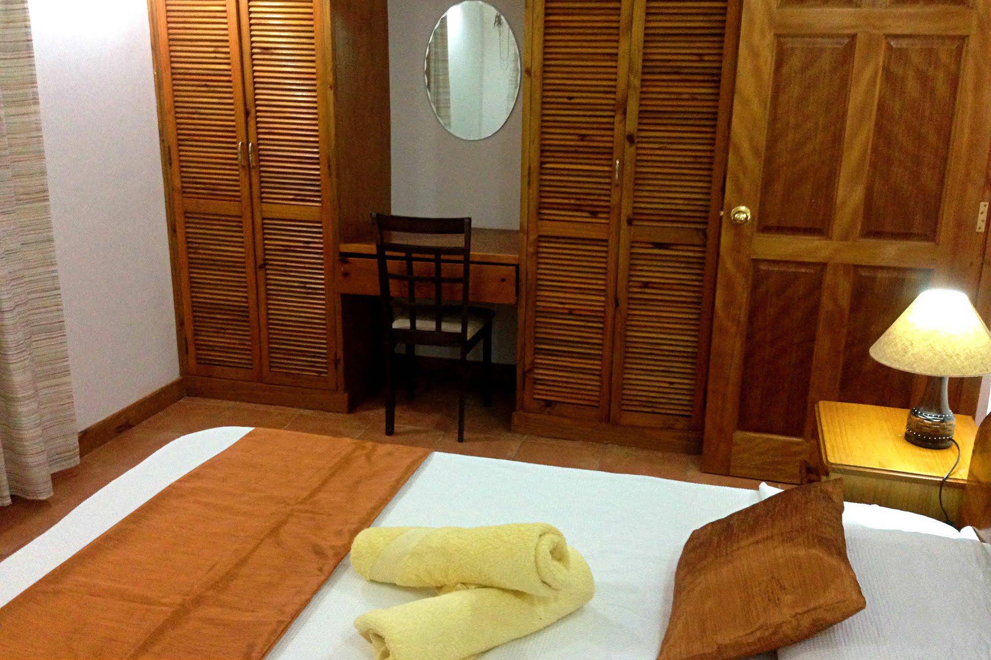 La Villa Therese Holiday Apartments