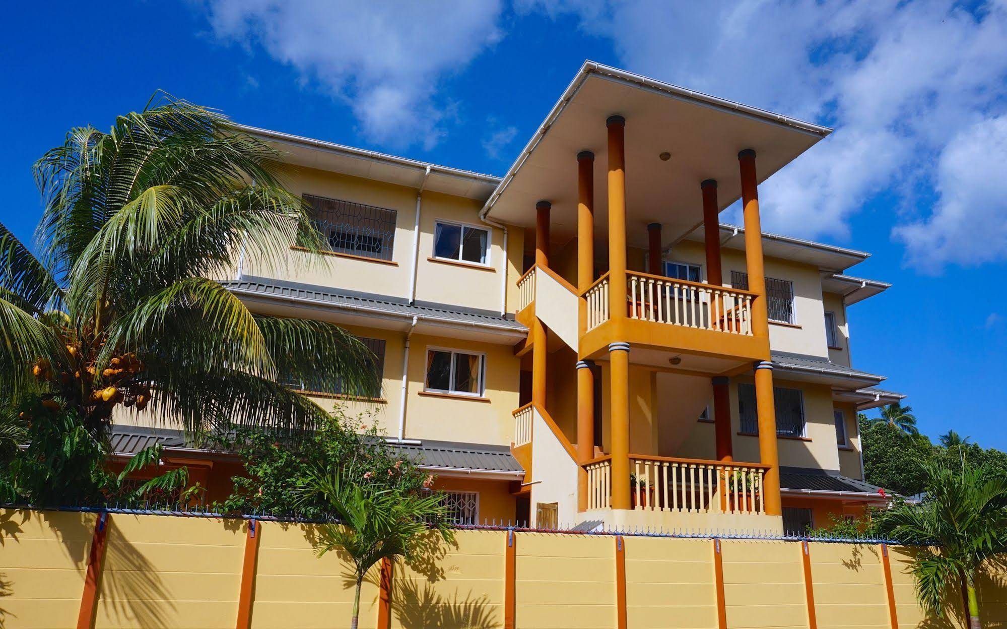 La Villa Therese Holiday Apartments