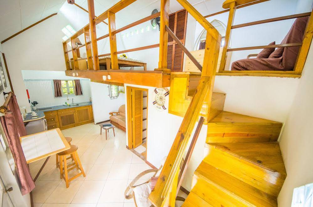 Lemongrass Lodge