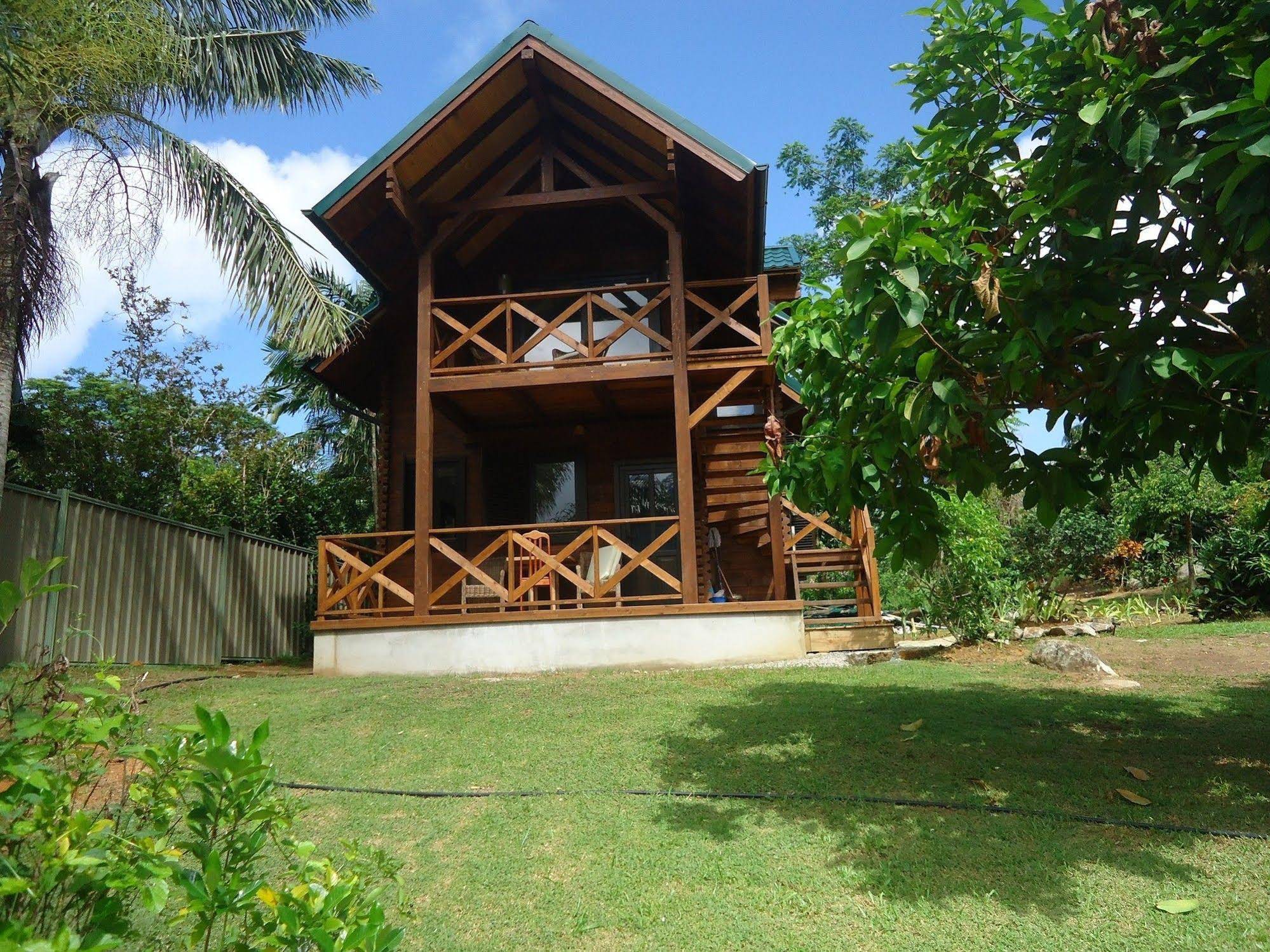 Lemongrass Lodge