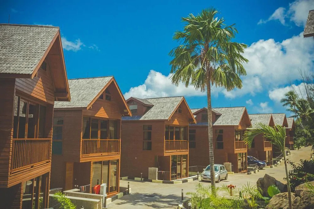 Oceanica Resort Seychelles
