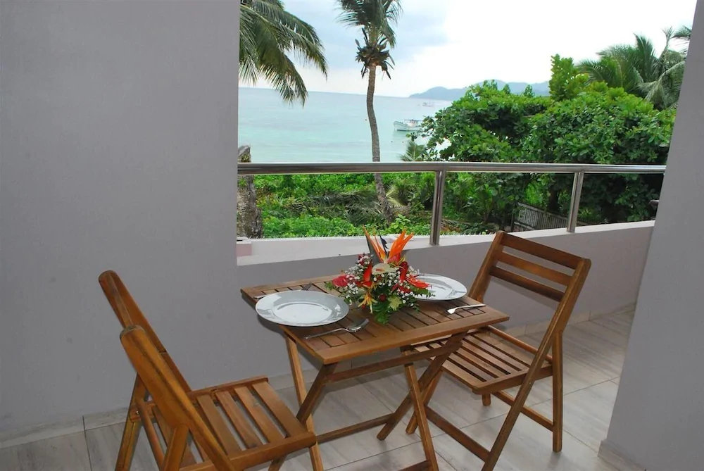 Shanaz Beachside Retreat