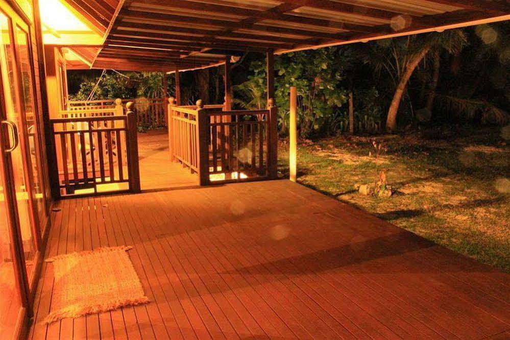 Lou Lou Bungalows
