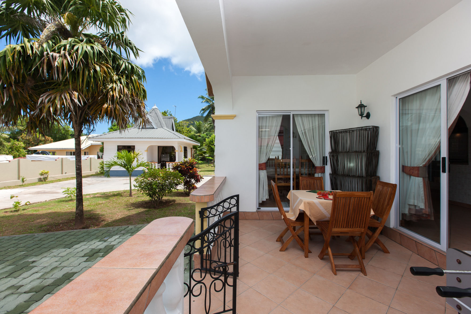 Villa Aya