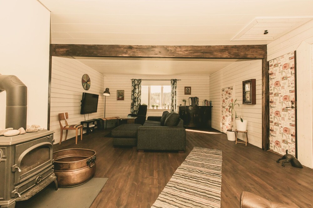 Farmlodge