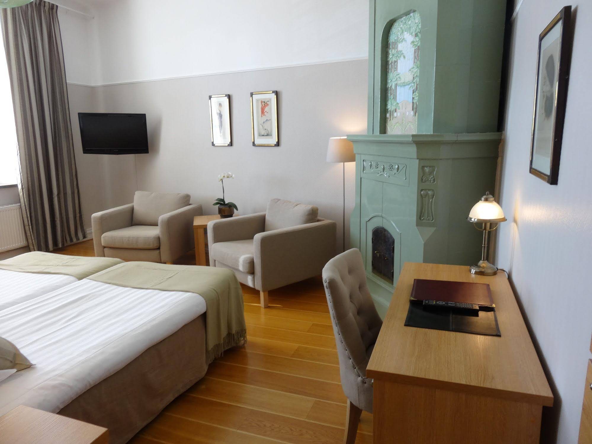 Hamnhotellet Kronan